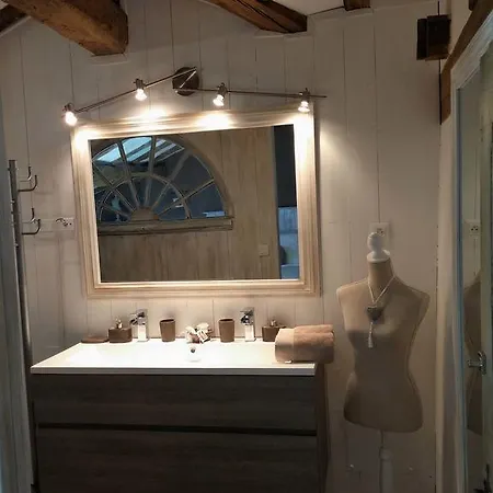 La Chartreuse Bed & Breakfast Drudas